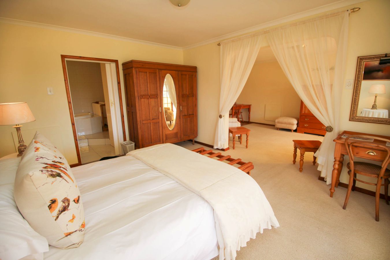 Unit 3 Bedroom 1-H900